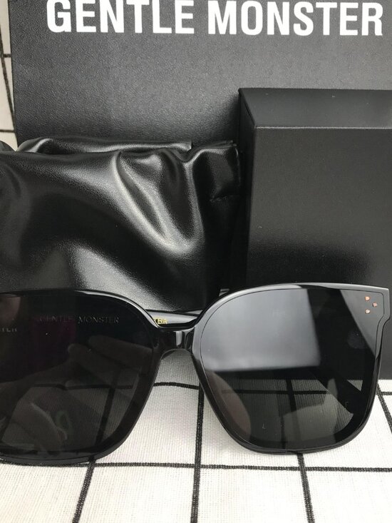 NWT Gentle Monster Flatba “My Ma” Black Sunglasses main image 7